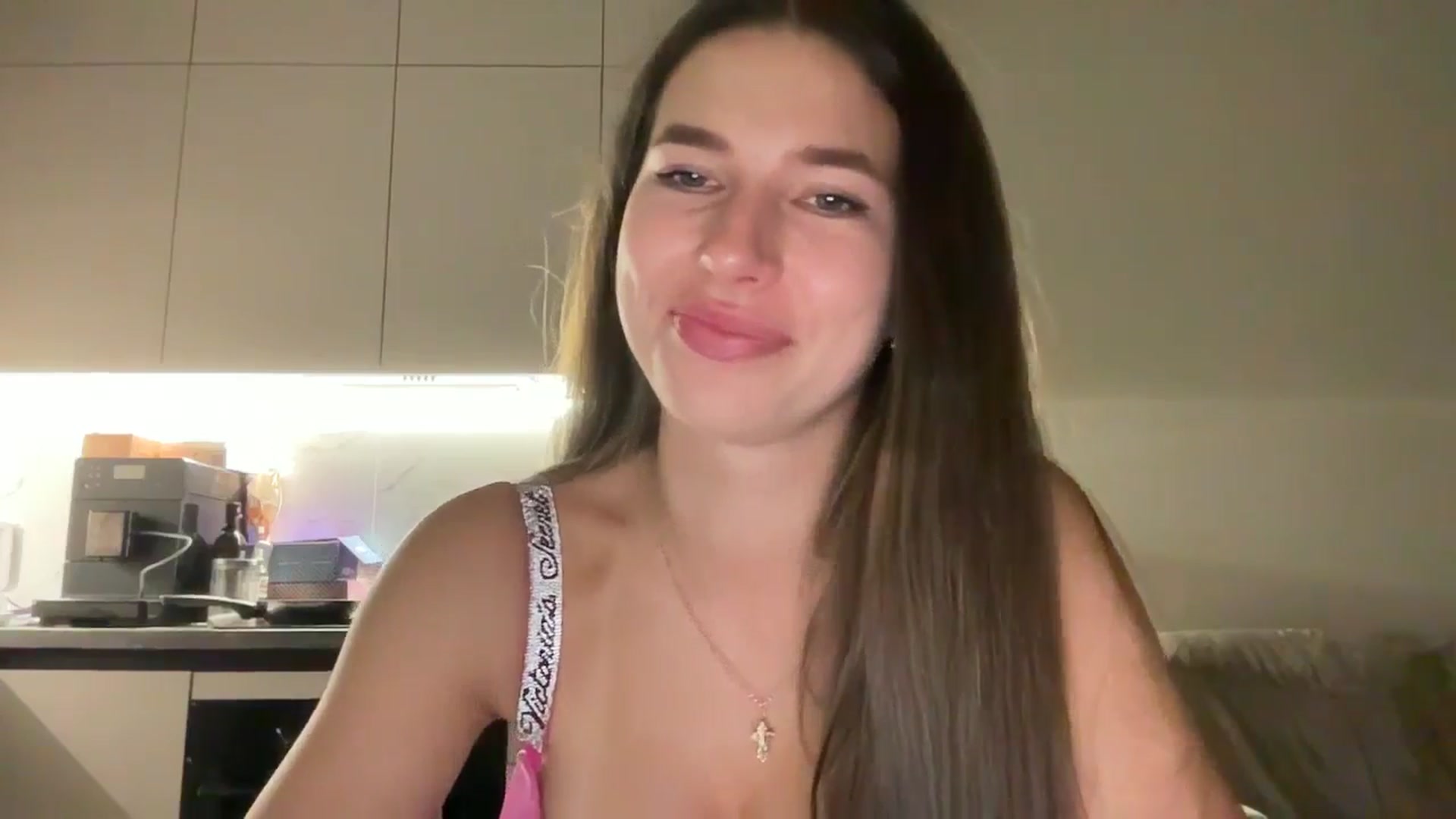 kissfreeze video thumbnail