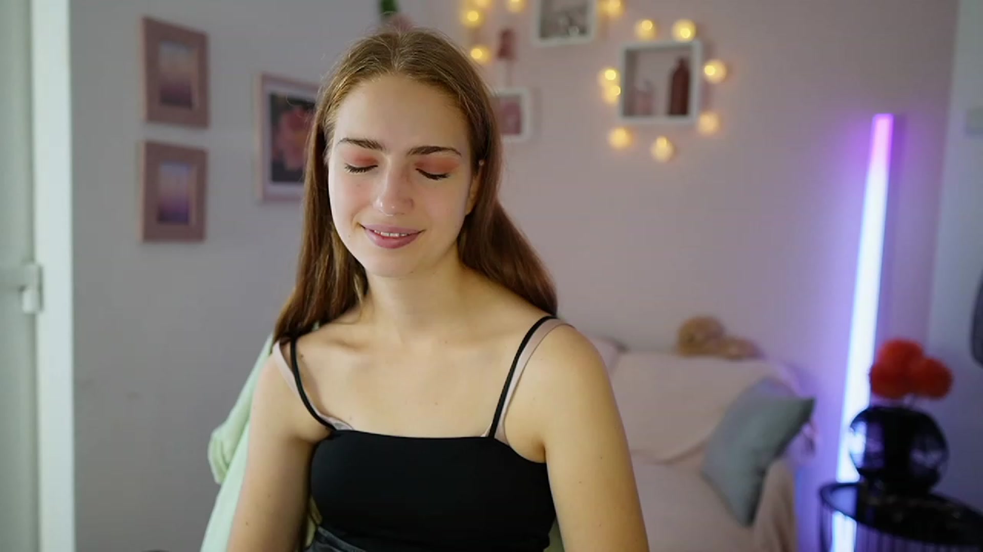 Naomi_Woods18 video thumbnail