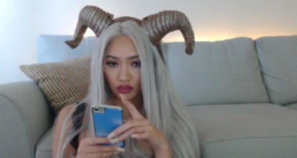 MissReinaT video thumbnail