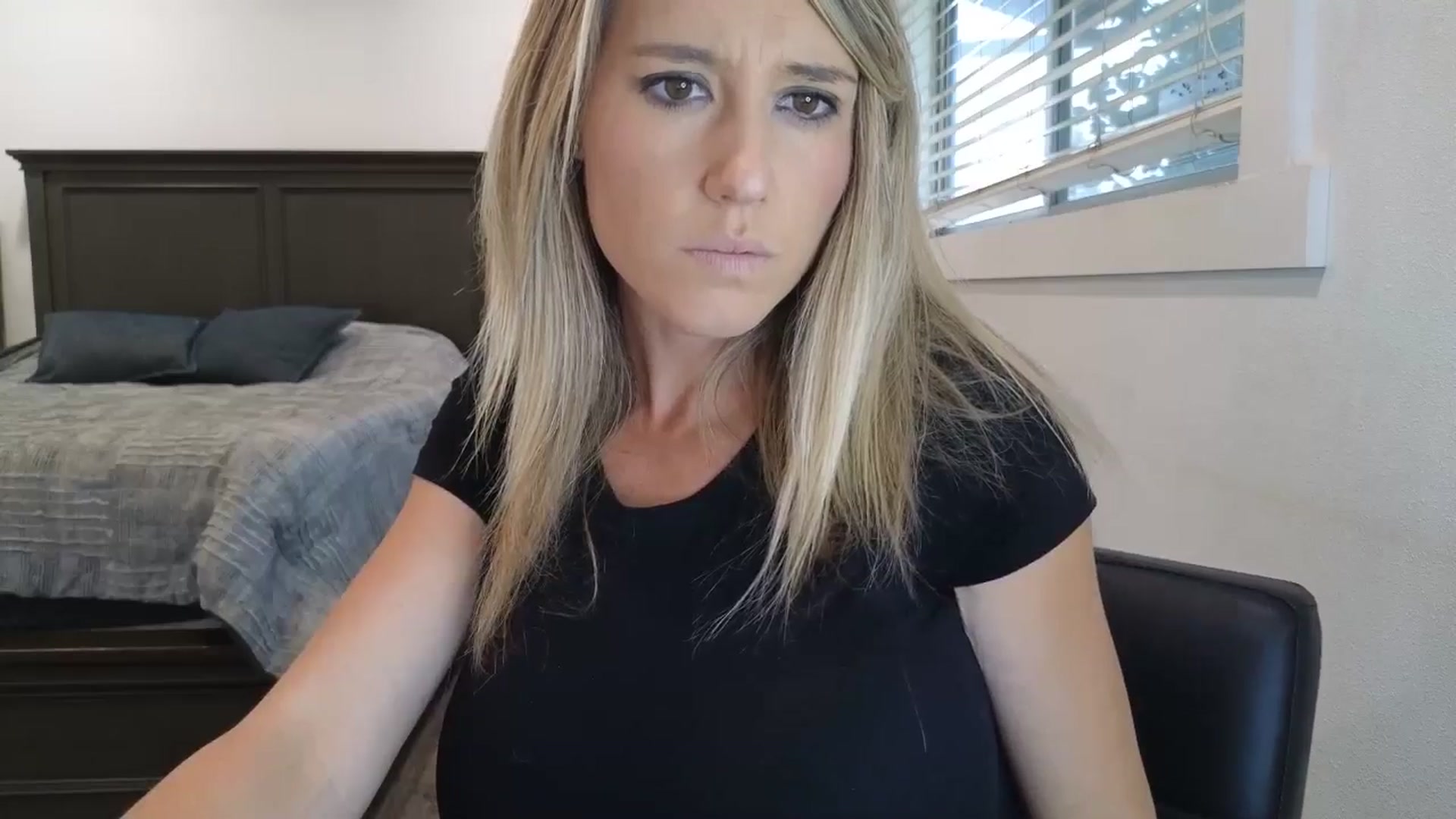 blond_milf video thumbnail