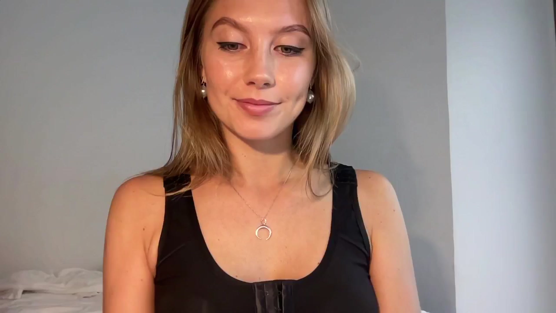 JasSurfGirl video thumbnail