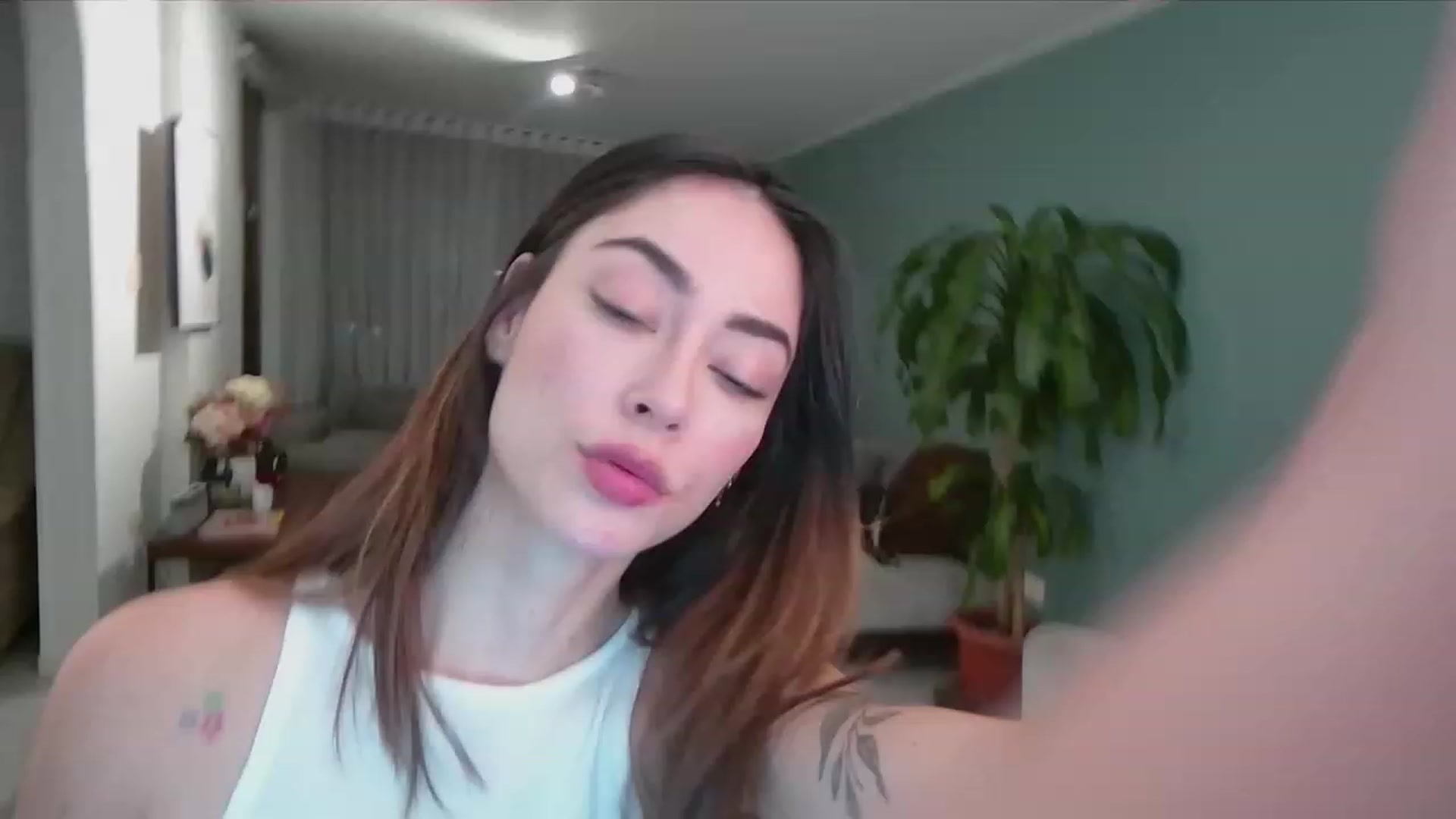 YourFavGirl_ video thumbnail