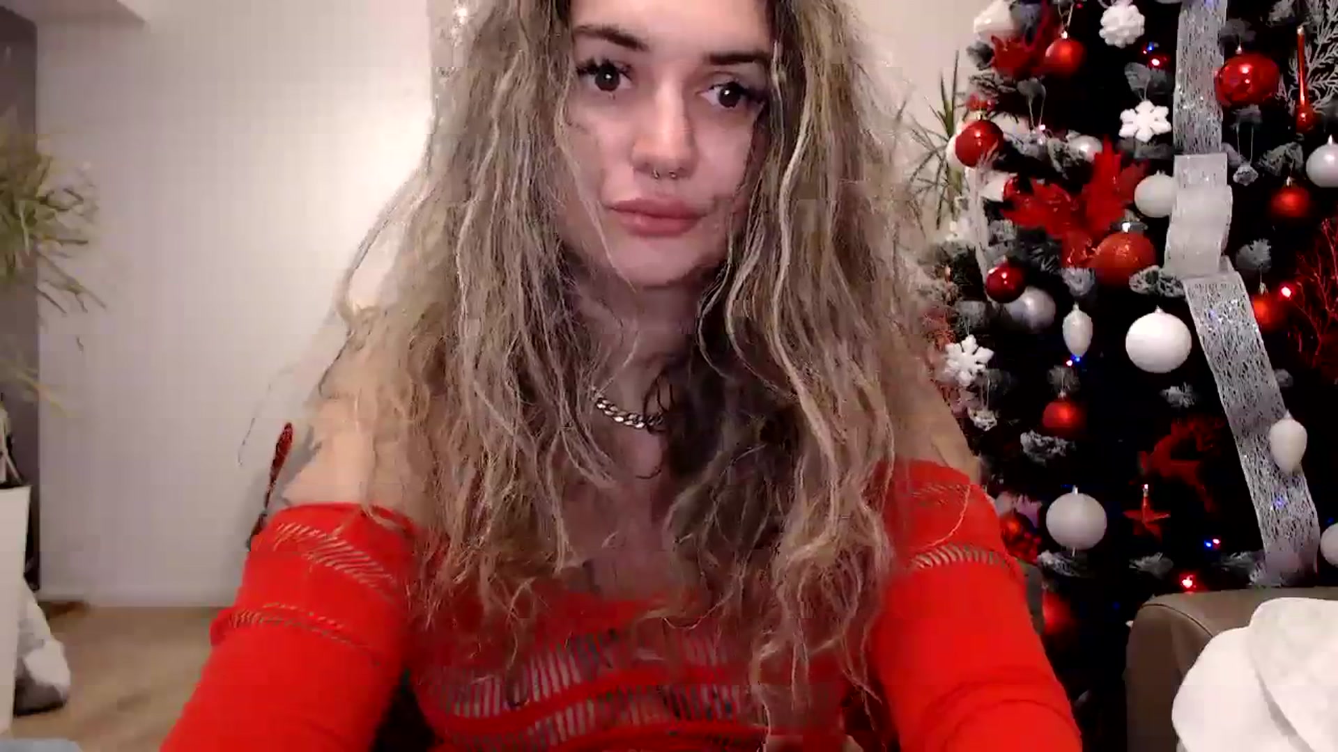 MissDivinna video thumbnail