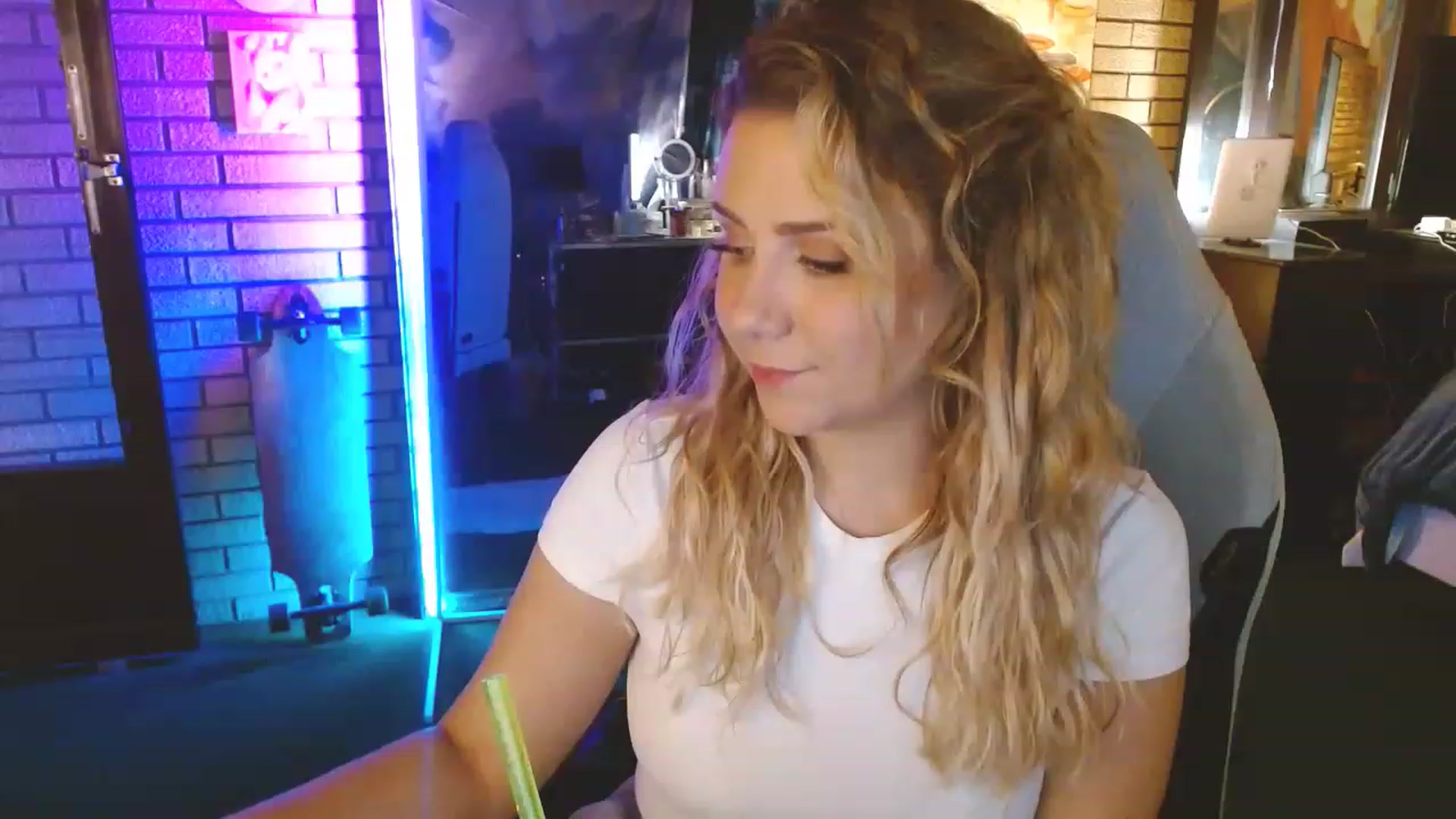 Sweetestlilly video thumbnail