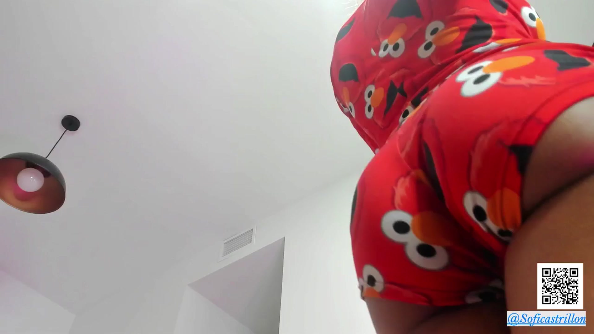 pamela_land video thumbnail