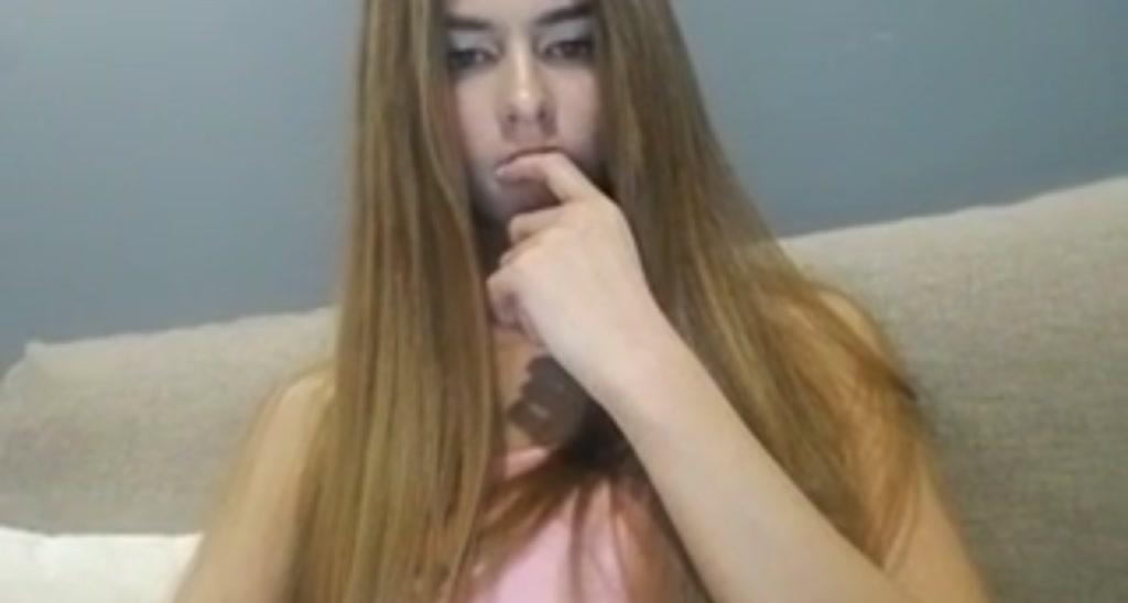 AvrilDollX video thumbnail
