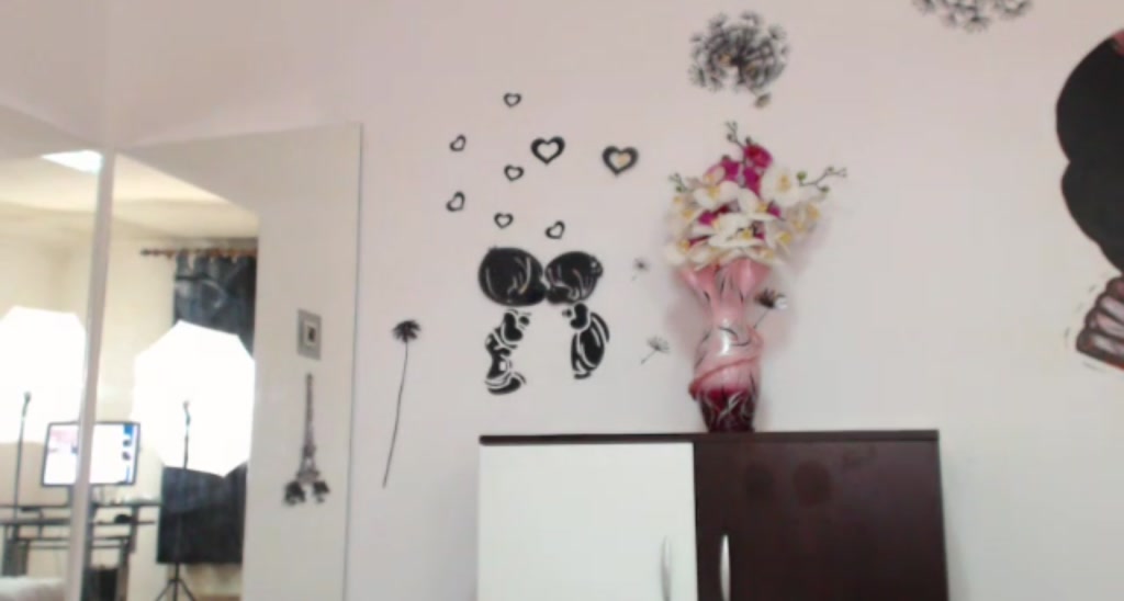 CleoBee video thumbnail