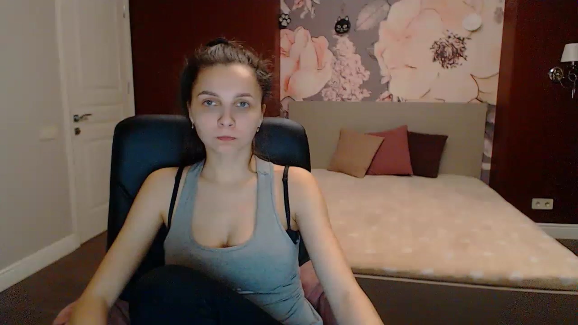 Karina_Mils video thumbnail