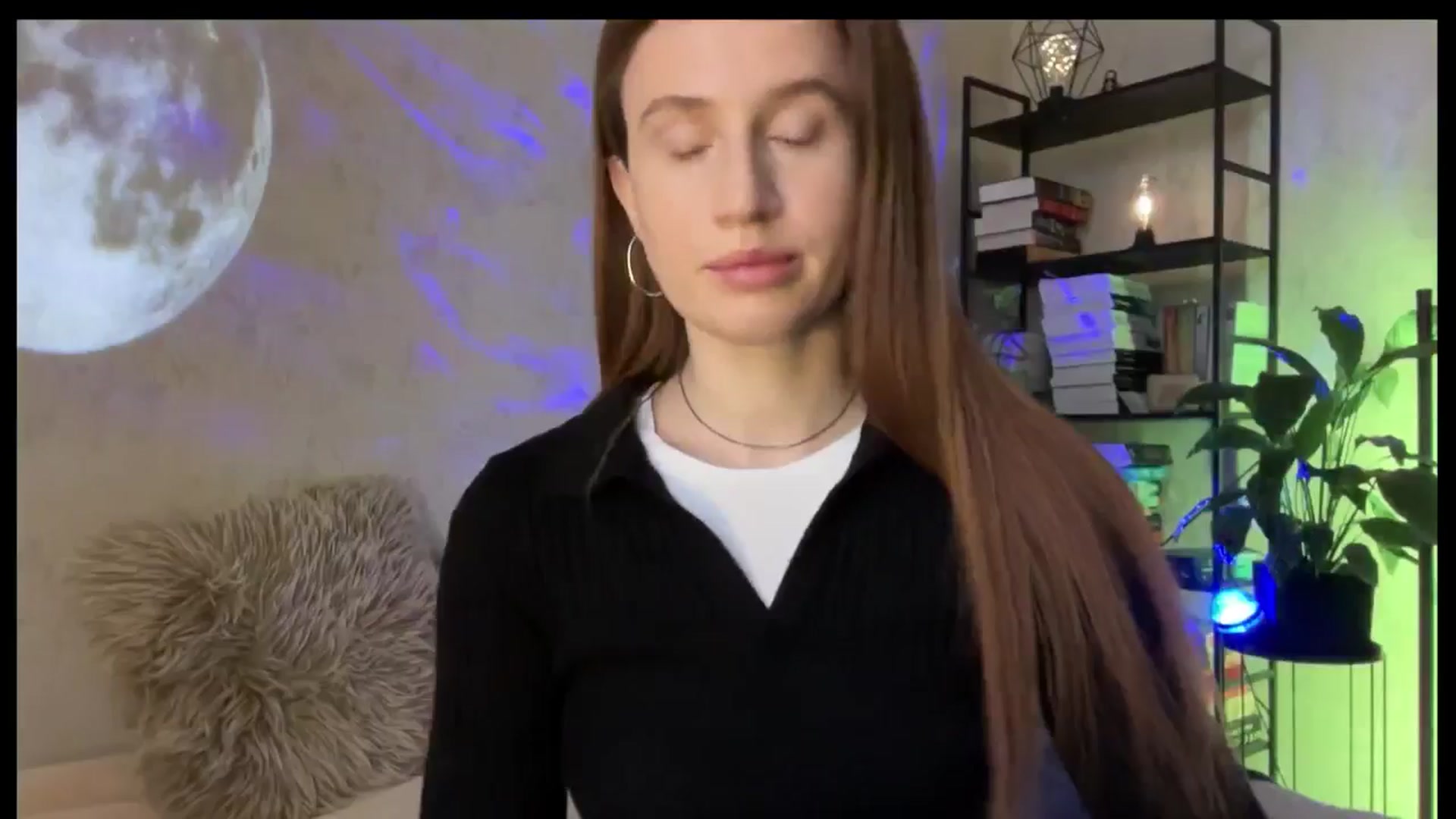 LovelyBvnny video thumbnail