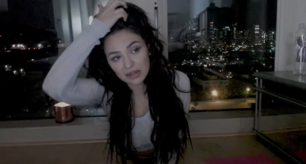 esmeralda_xo video thumbnail