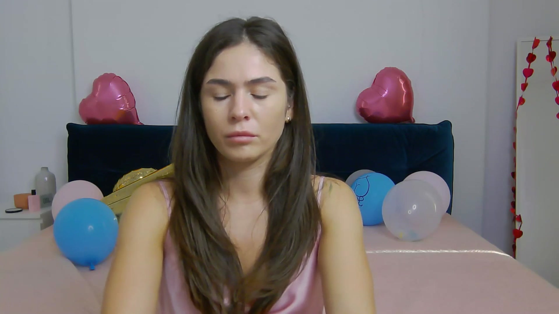 NaiaaBee video thumbnail
