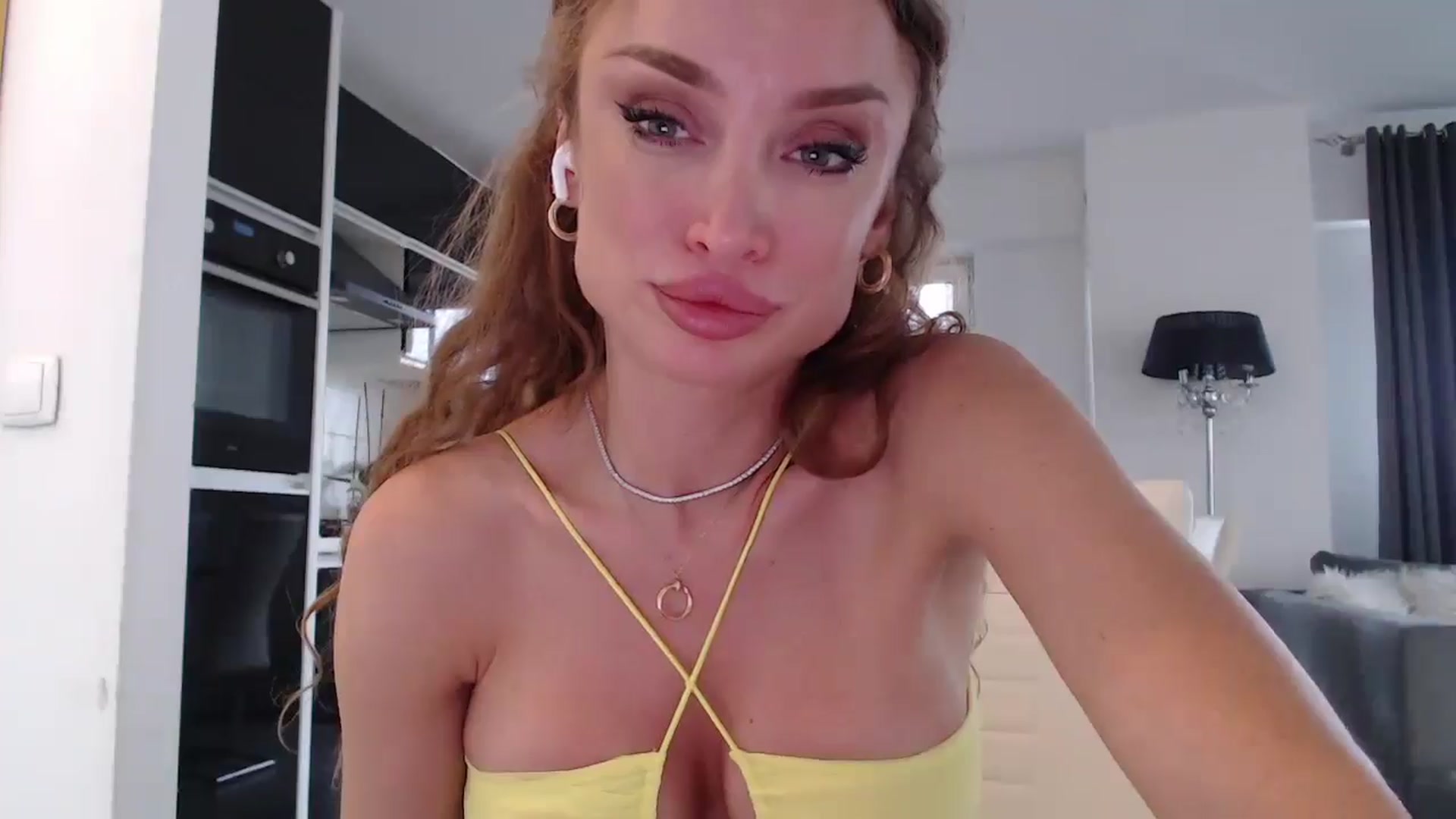 Anayys video thumbnail