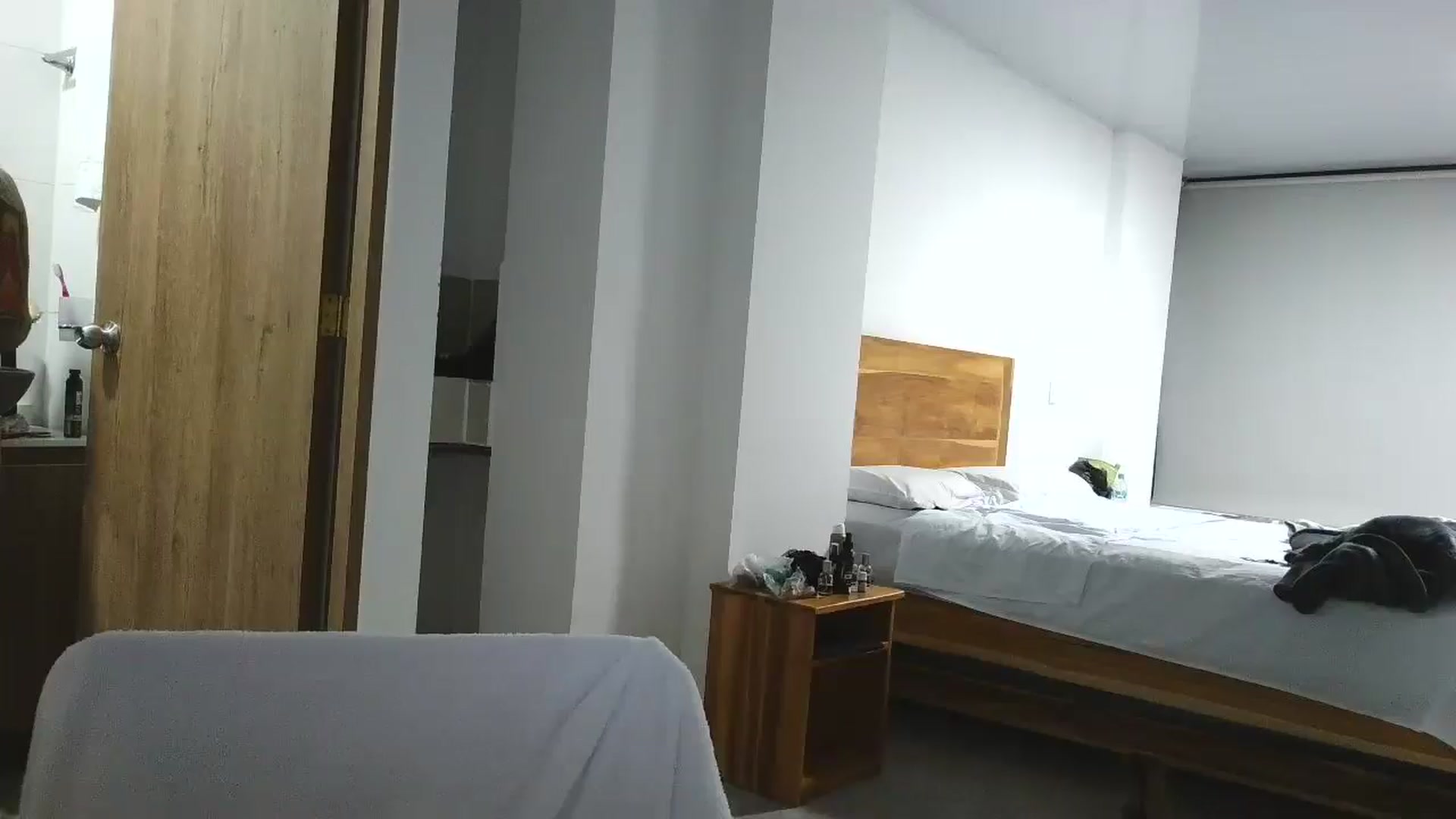 yesicat video thumbnail