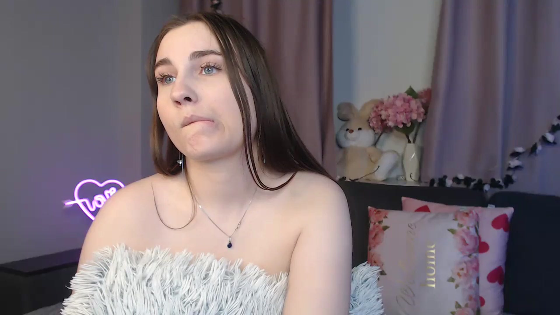 LaneyGrey video thumbnail
