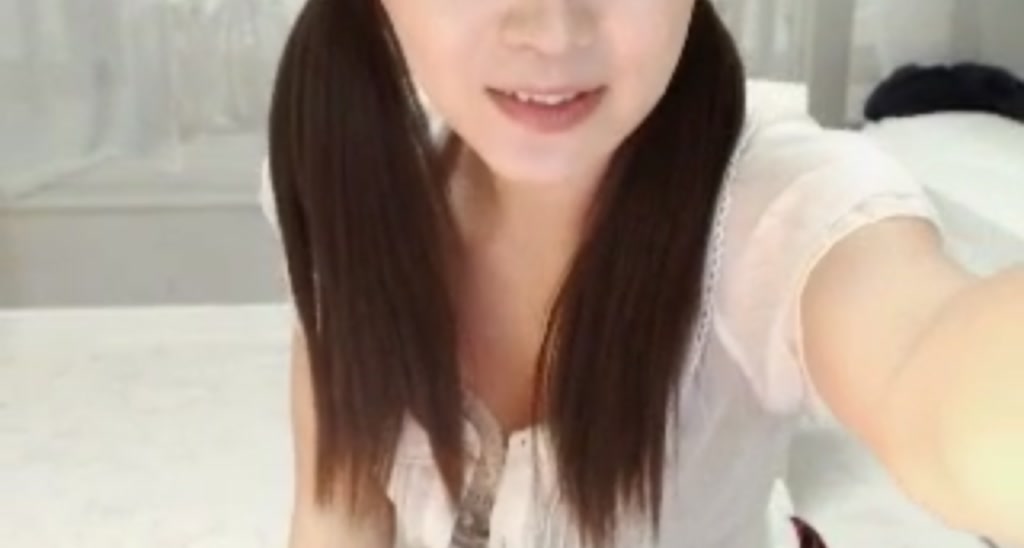 XxMayuka video thumbnail