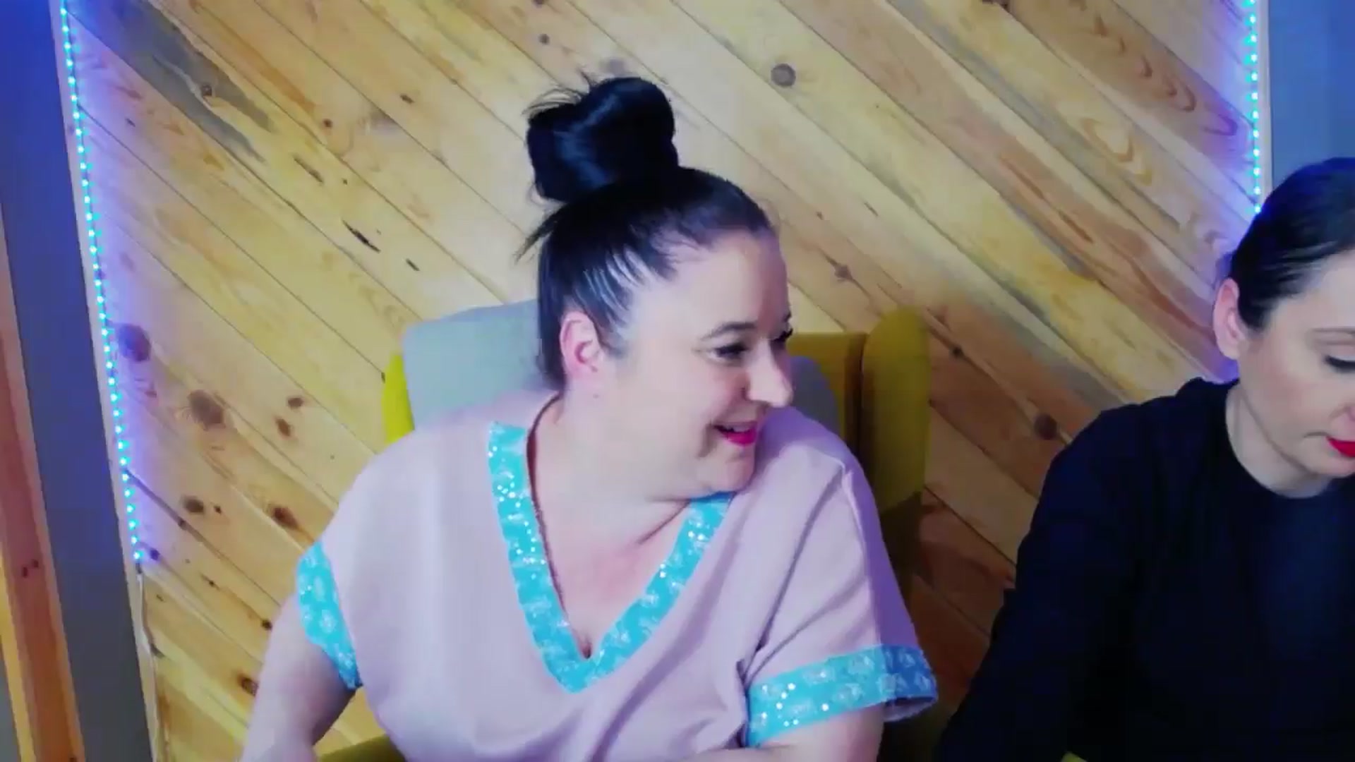 QuinnieSmile video thumbnail