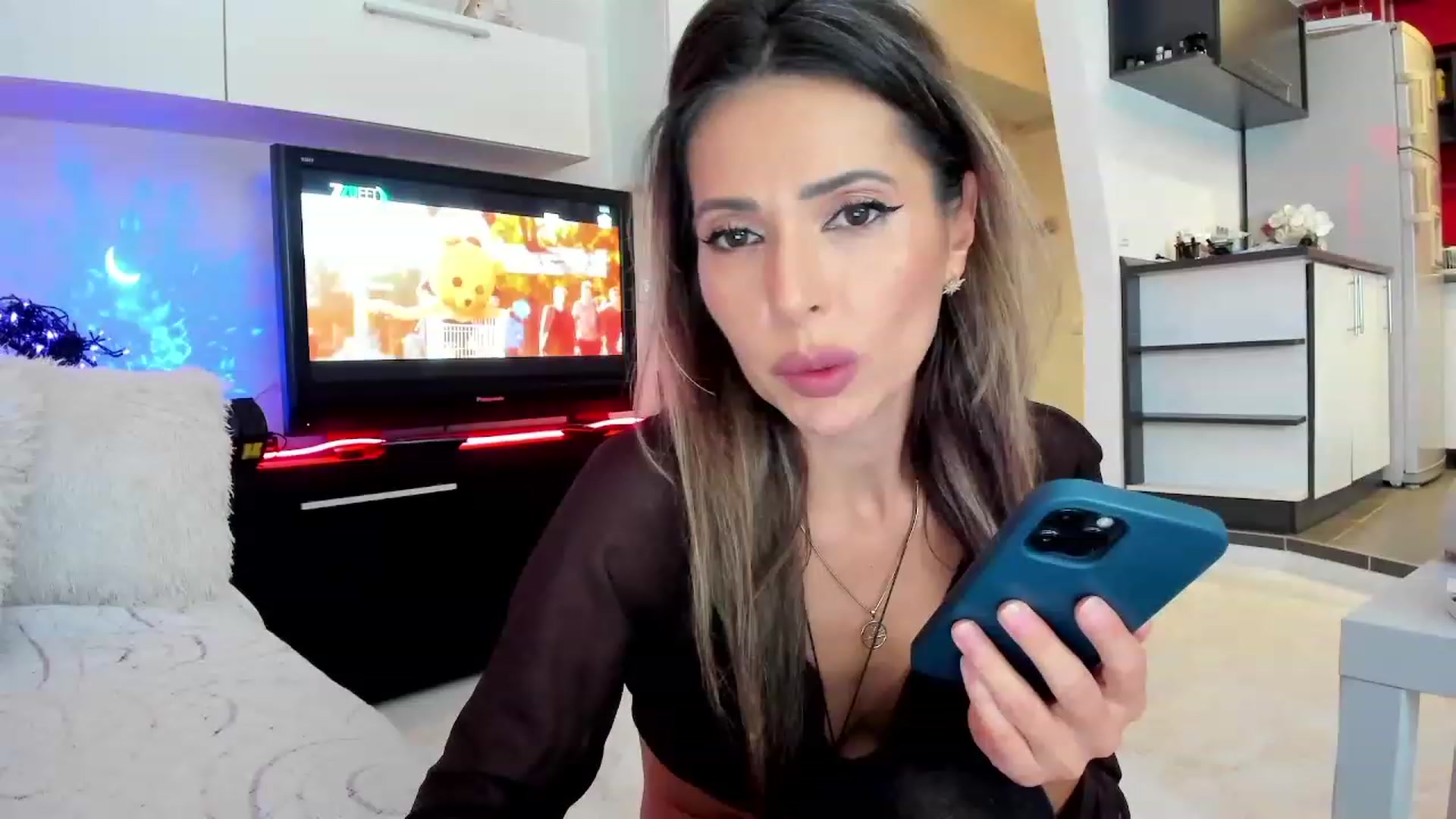SmileyTinaa video thumbnail