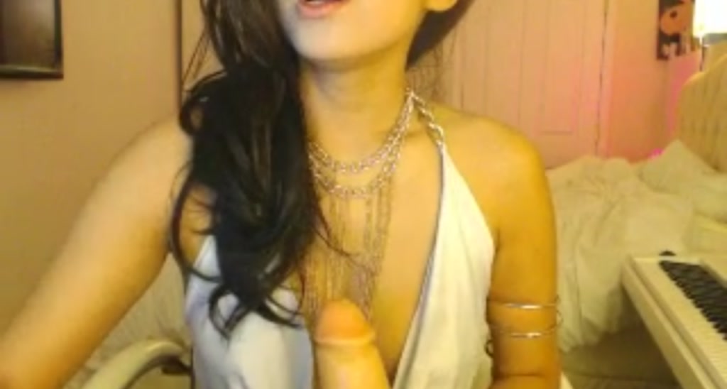MiaMynx video thumbnail