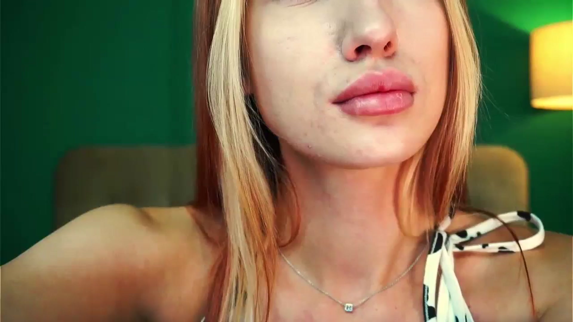 LovelyGin video thumbnail