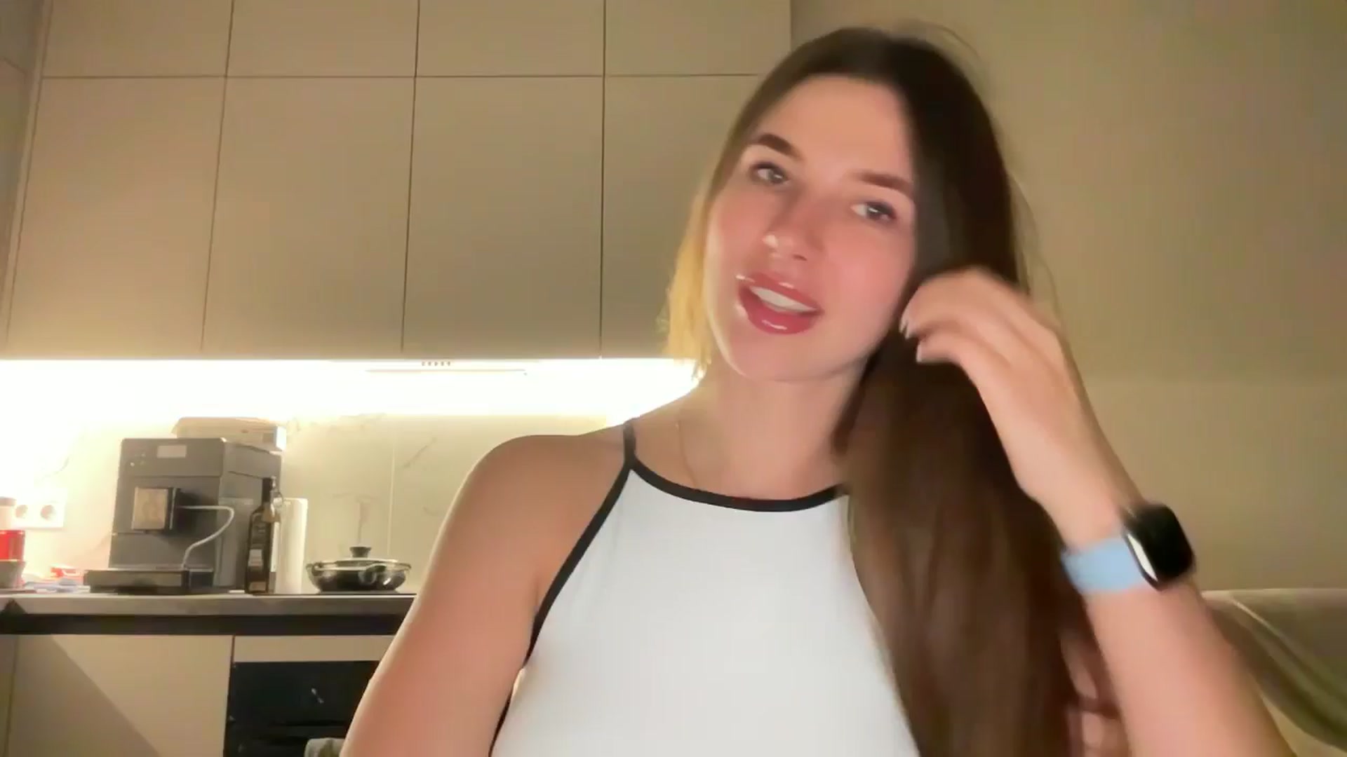 kissfreeze video thumbnail