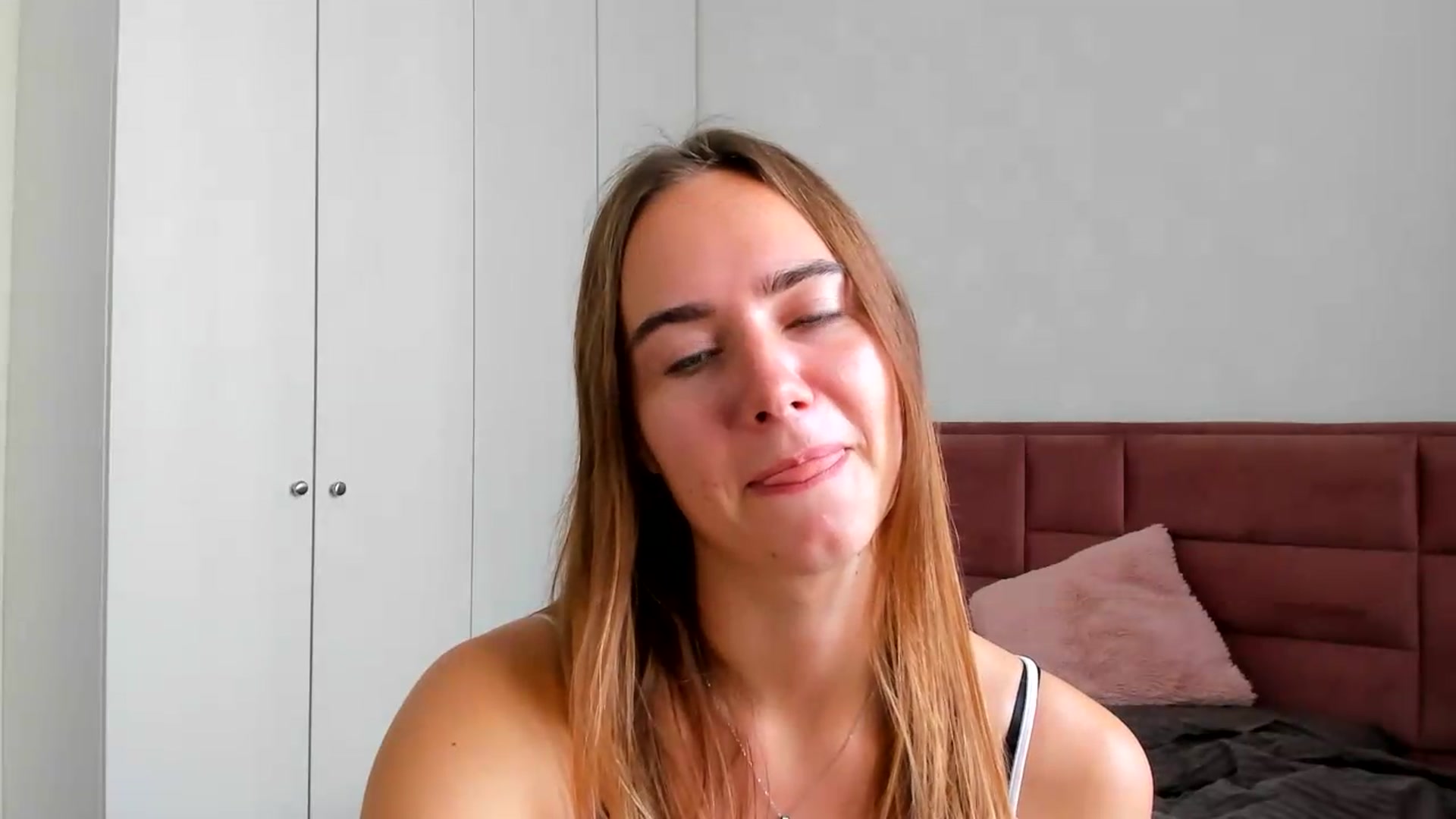 OhAlisa video thumbnail