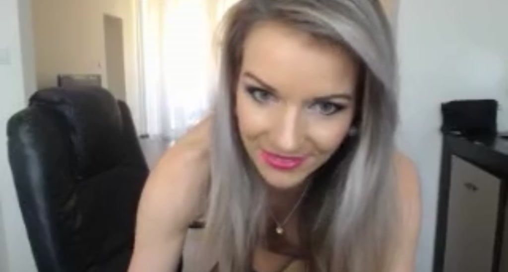 LauraSins video thumbnail