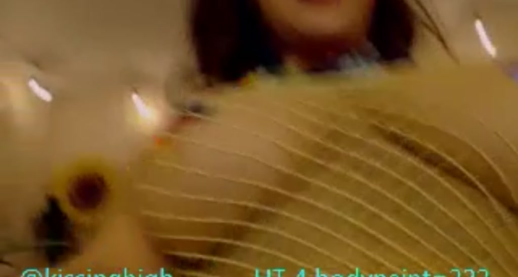 KissingHi video thumbnail