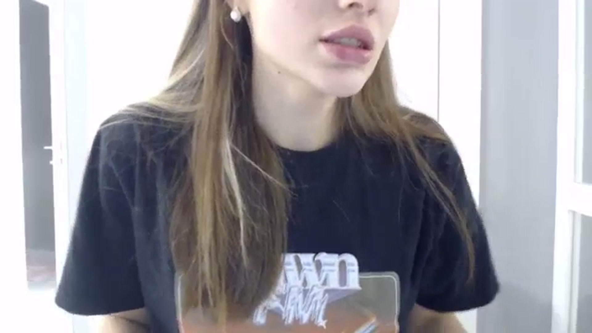 TastyBrunette video thumbnail