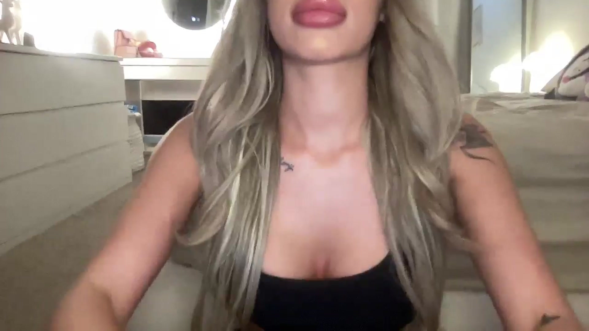 aryaaxo video thumbnail