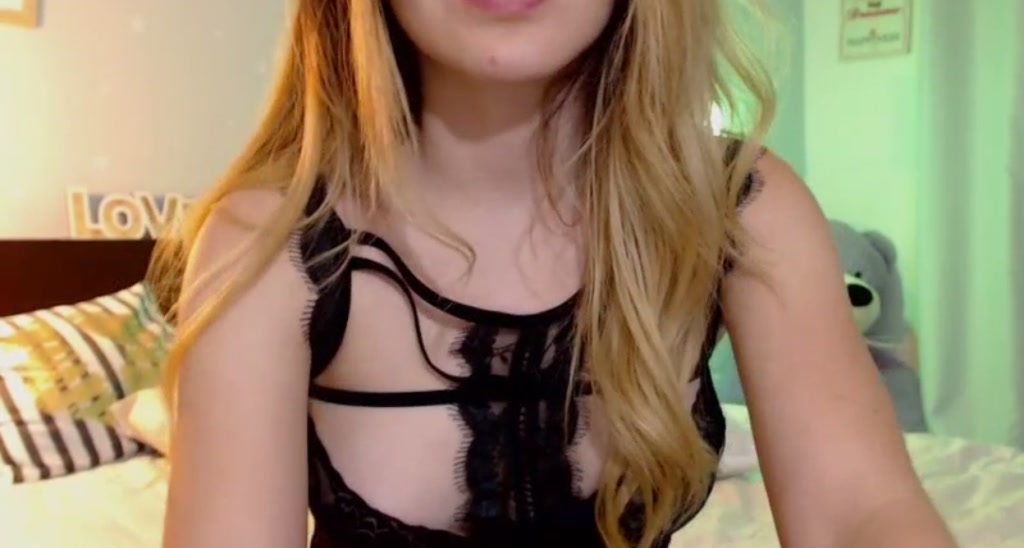 LauraVega video thumbnail