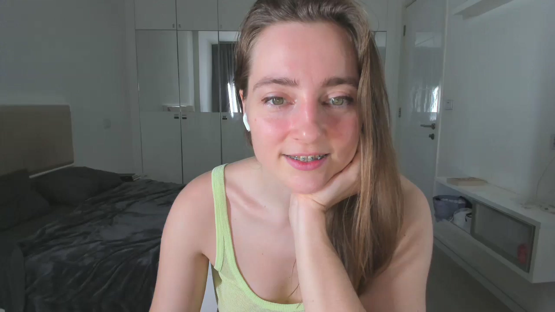 LiaSasha video thumbnail