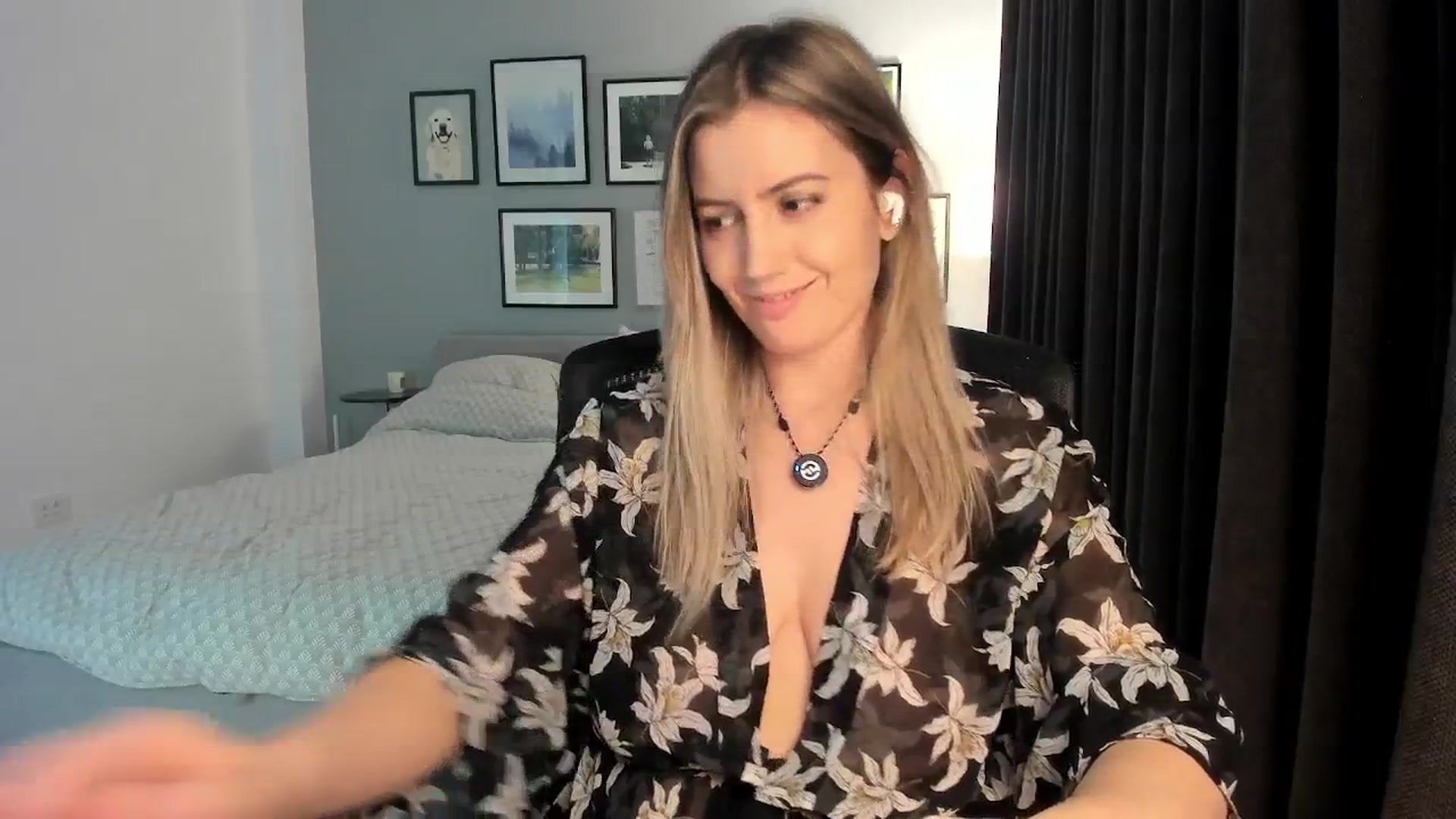 happyendings_ video thumbnail