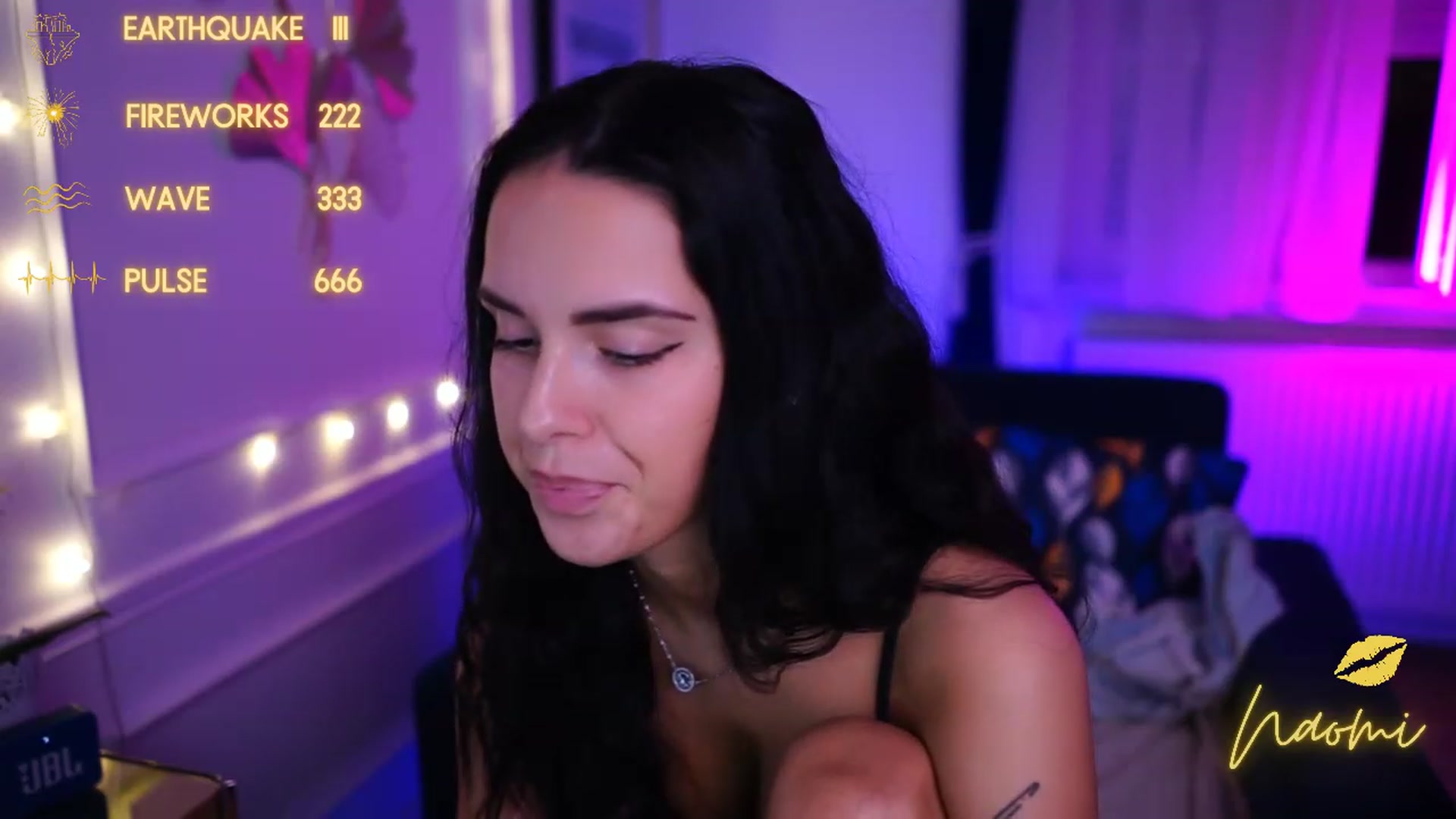 cinnabellee video thumbnail