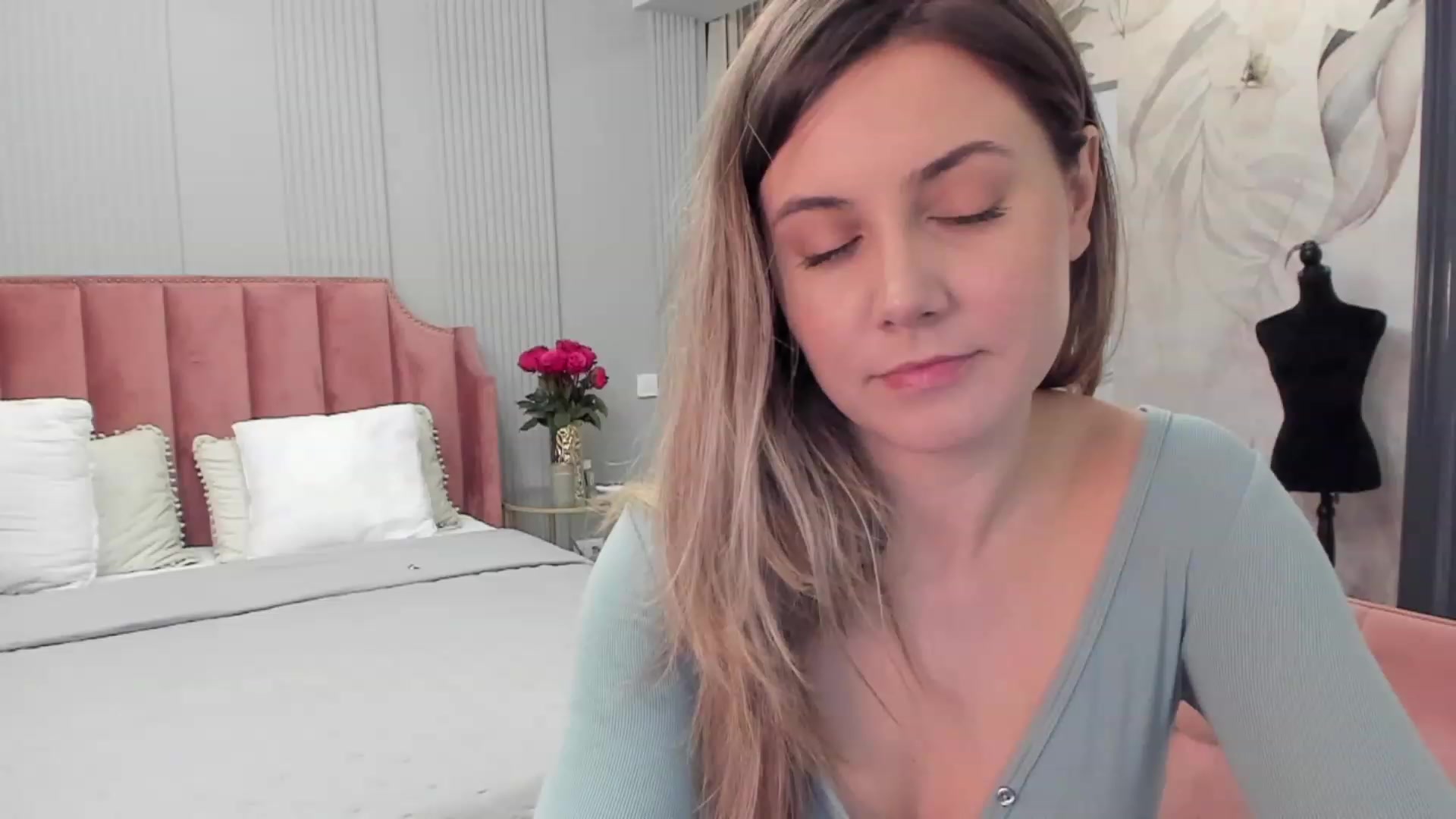 NellieCutest video thumbnail