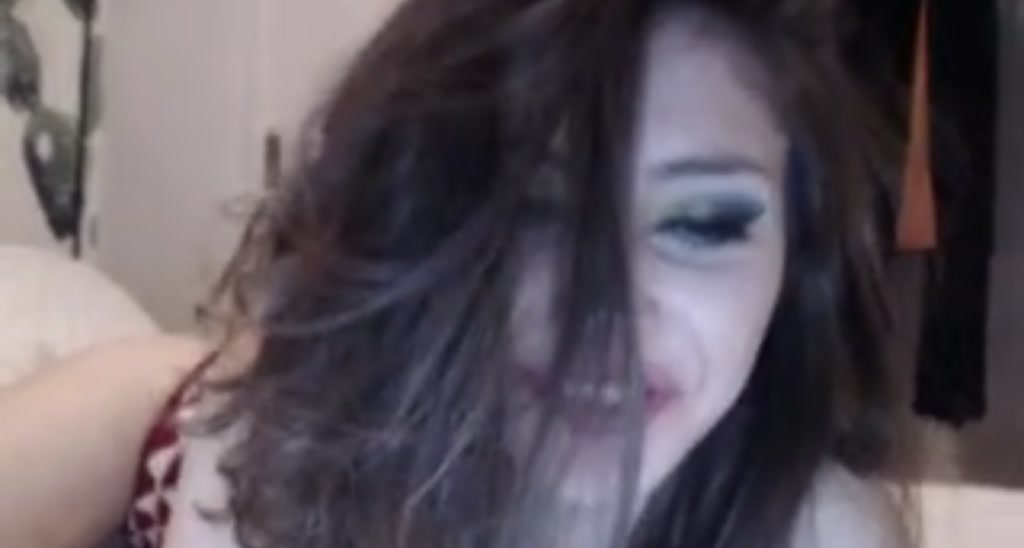 Peacheekitty video thumbnail