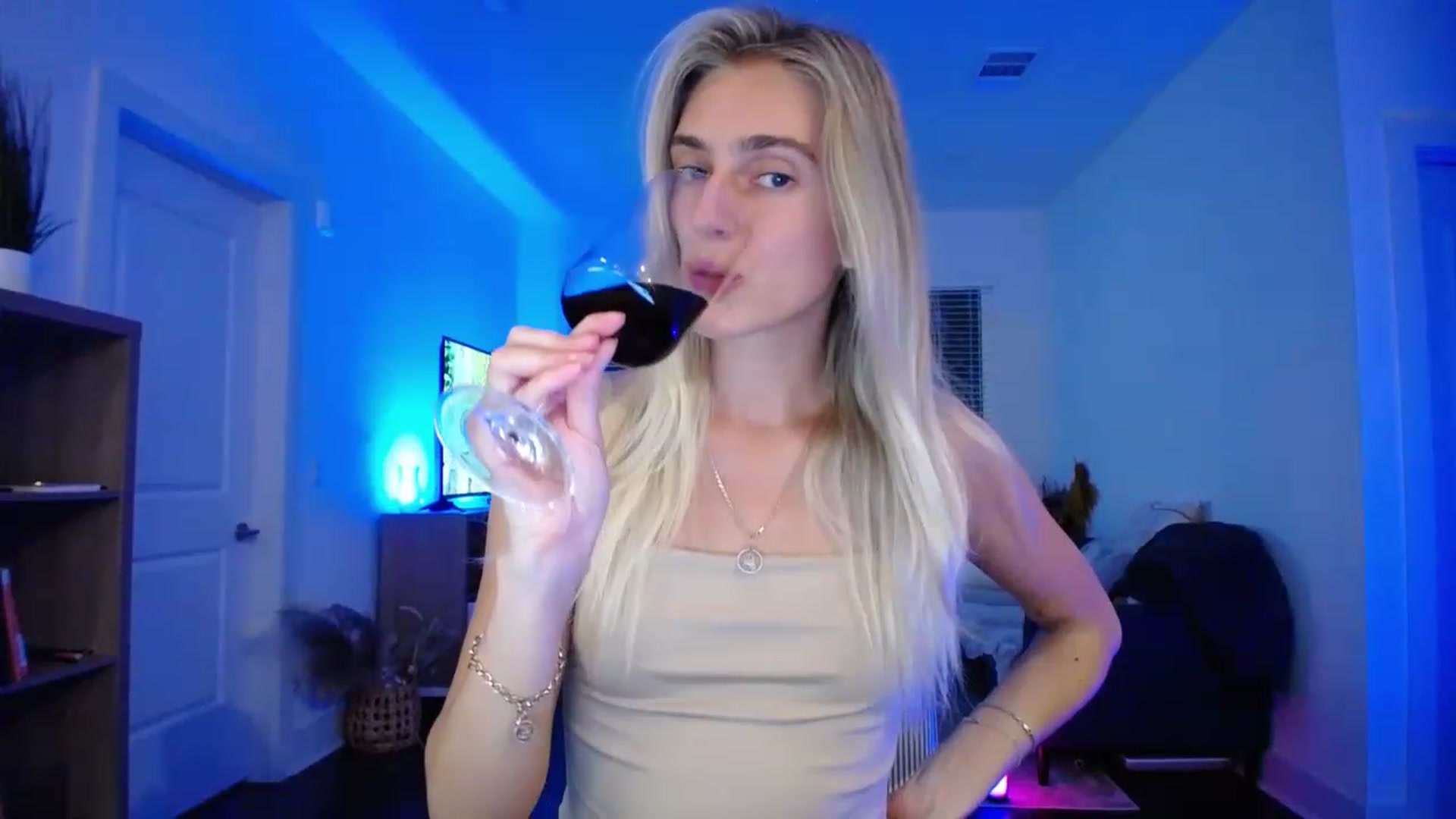 Vodka_Queen video thumbnail