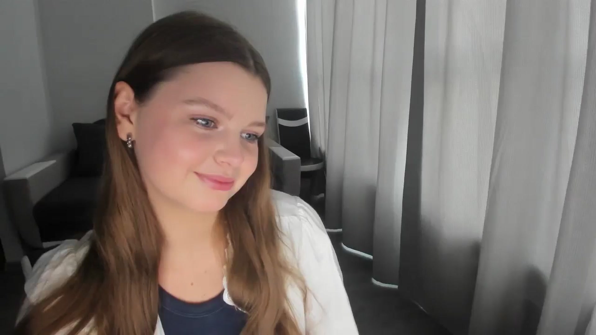 Annaneon video thumbnail