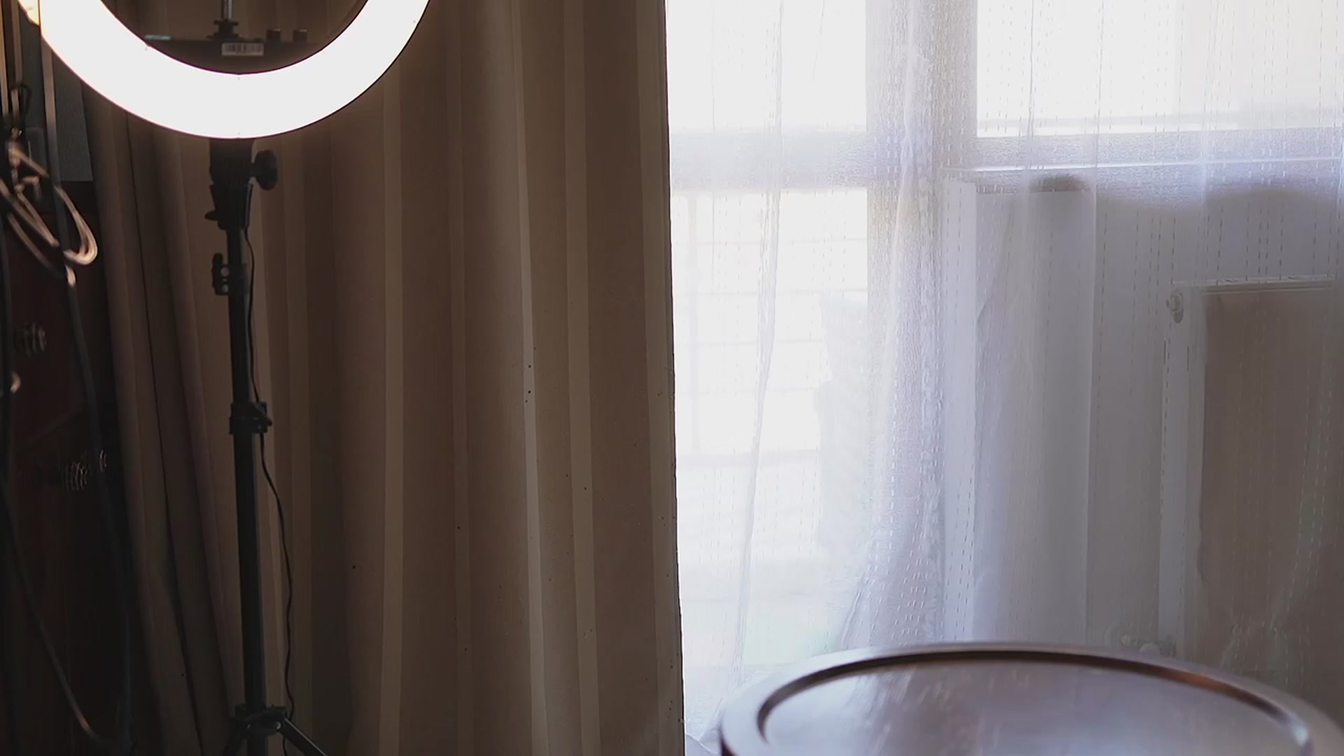 Allie_Synn video thumbnail