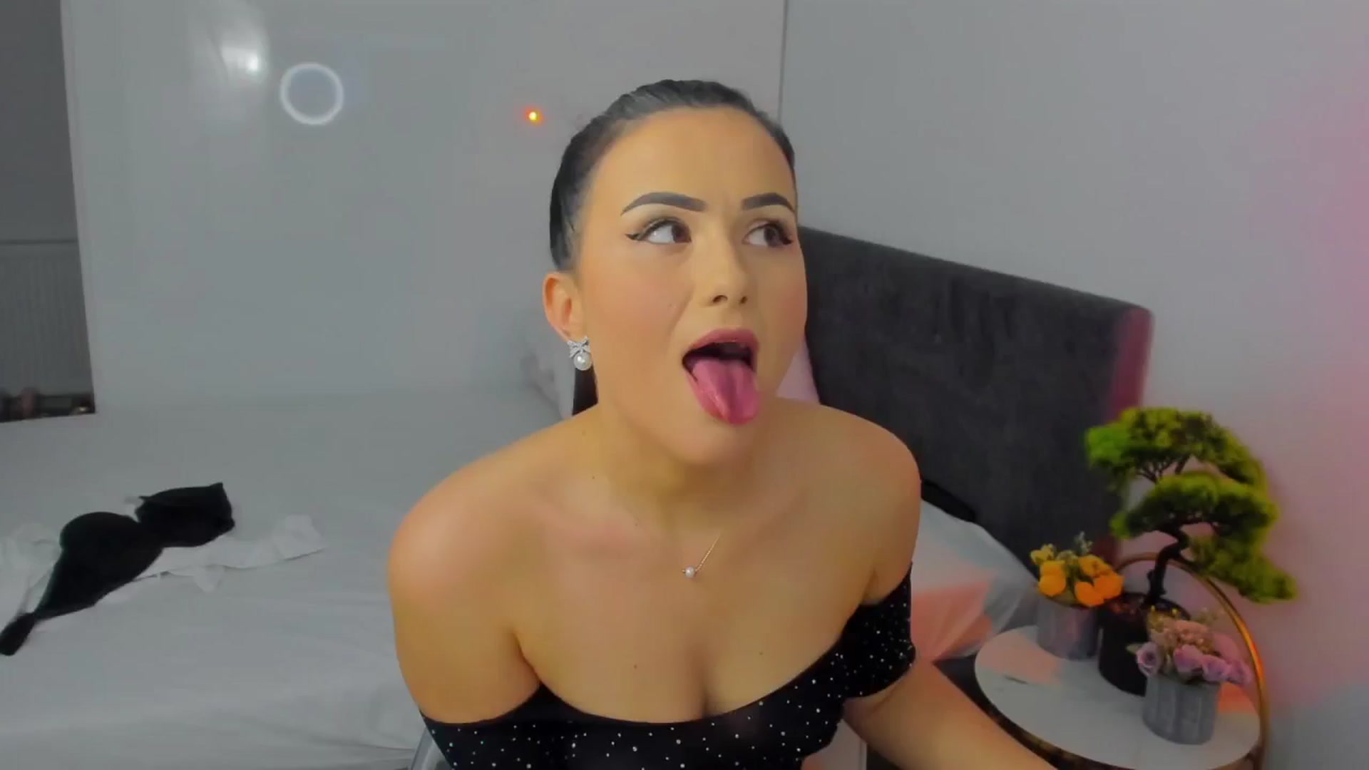 Mayaaa video thumbnail