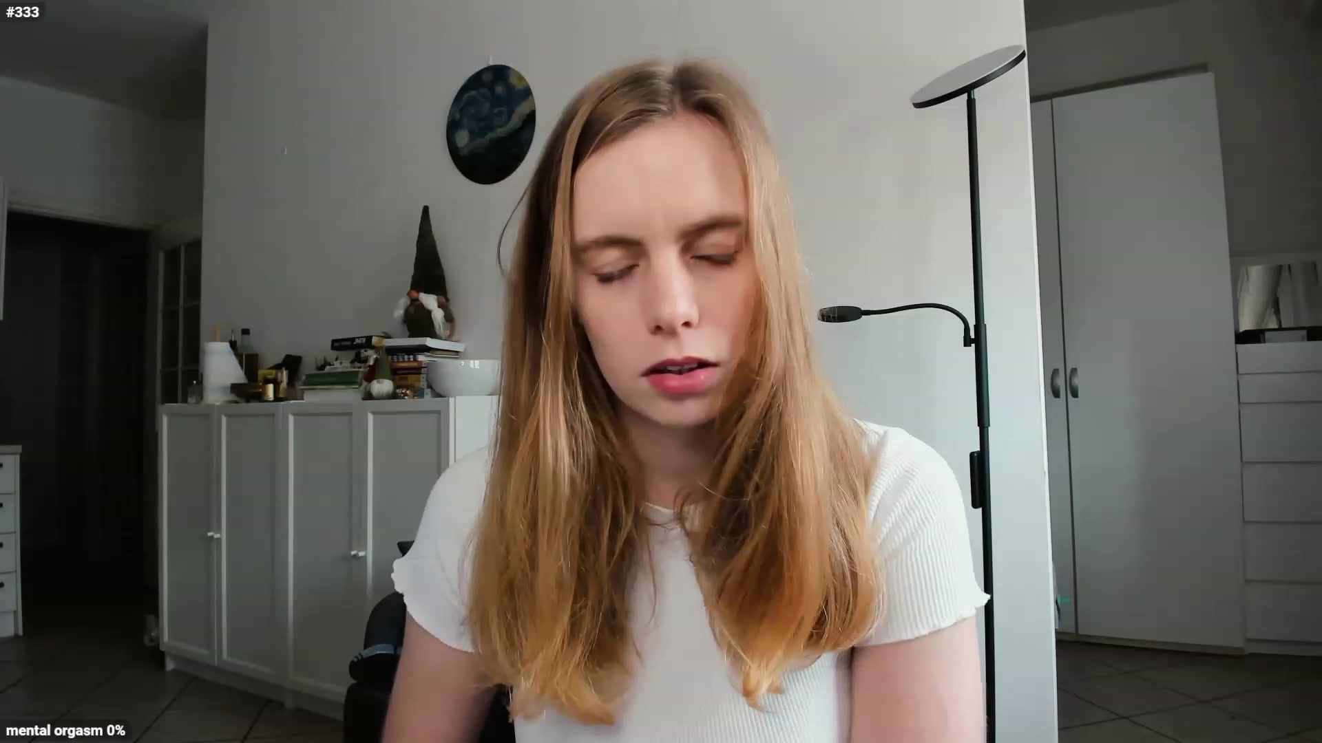 Personage video thumbnail