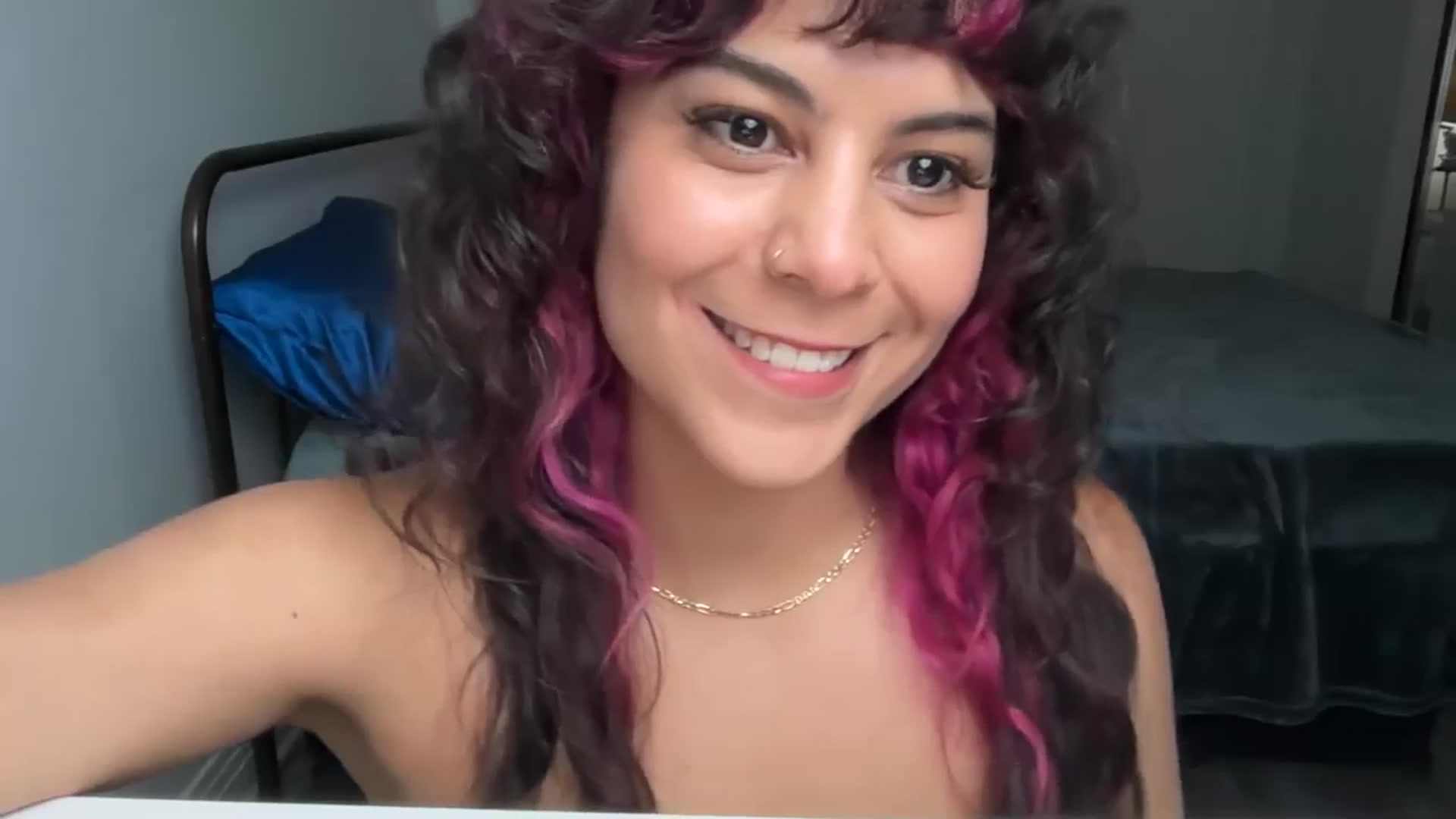 e_laine video thumbnail