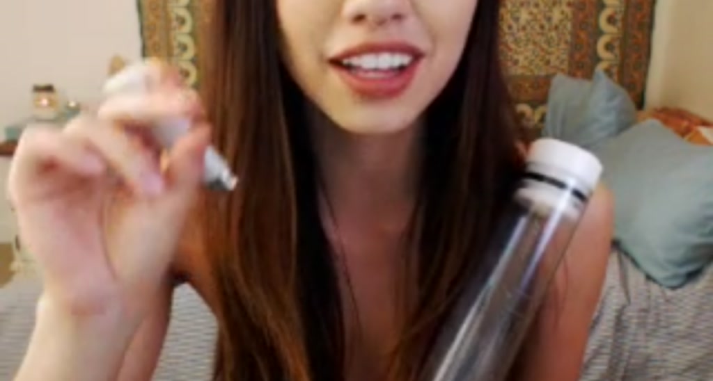 RobinMae video thumbnail