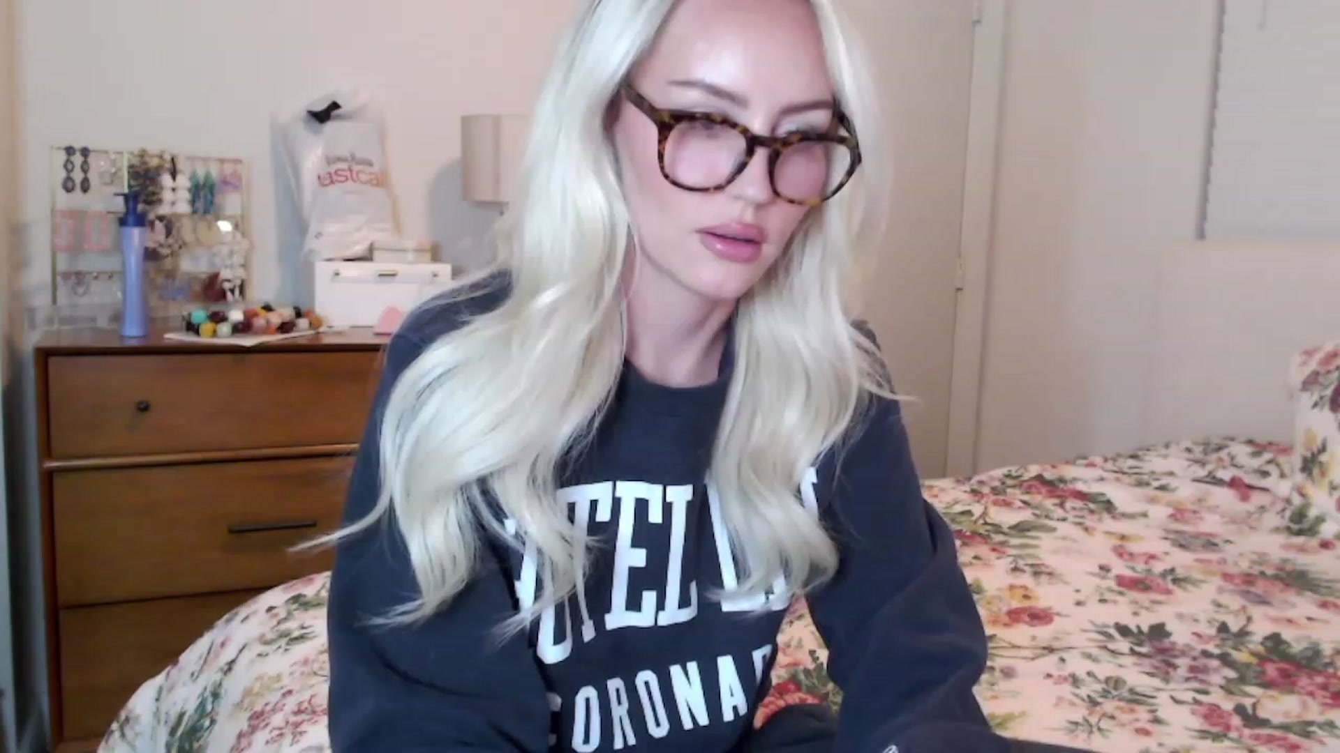Officialelsa video thumbnail