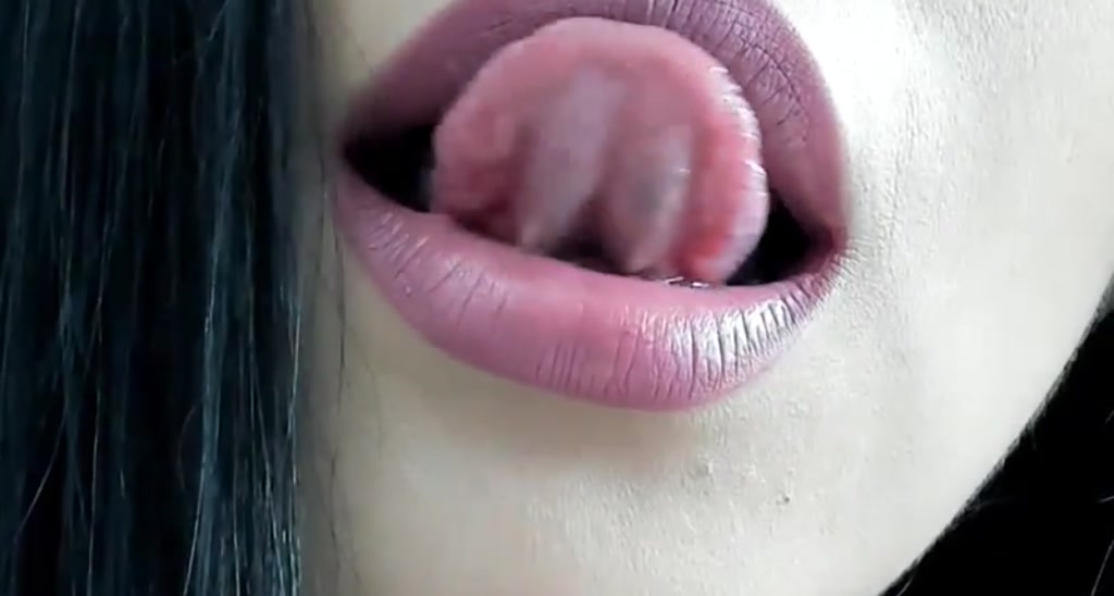 leyla_blue video thumbnail
