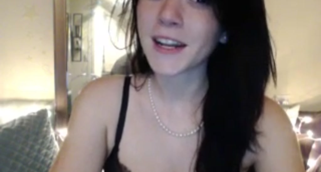 emilylynne video thumbnail