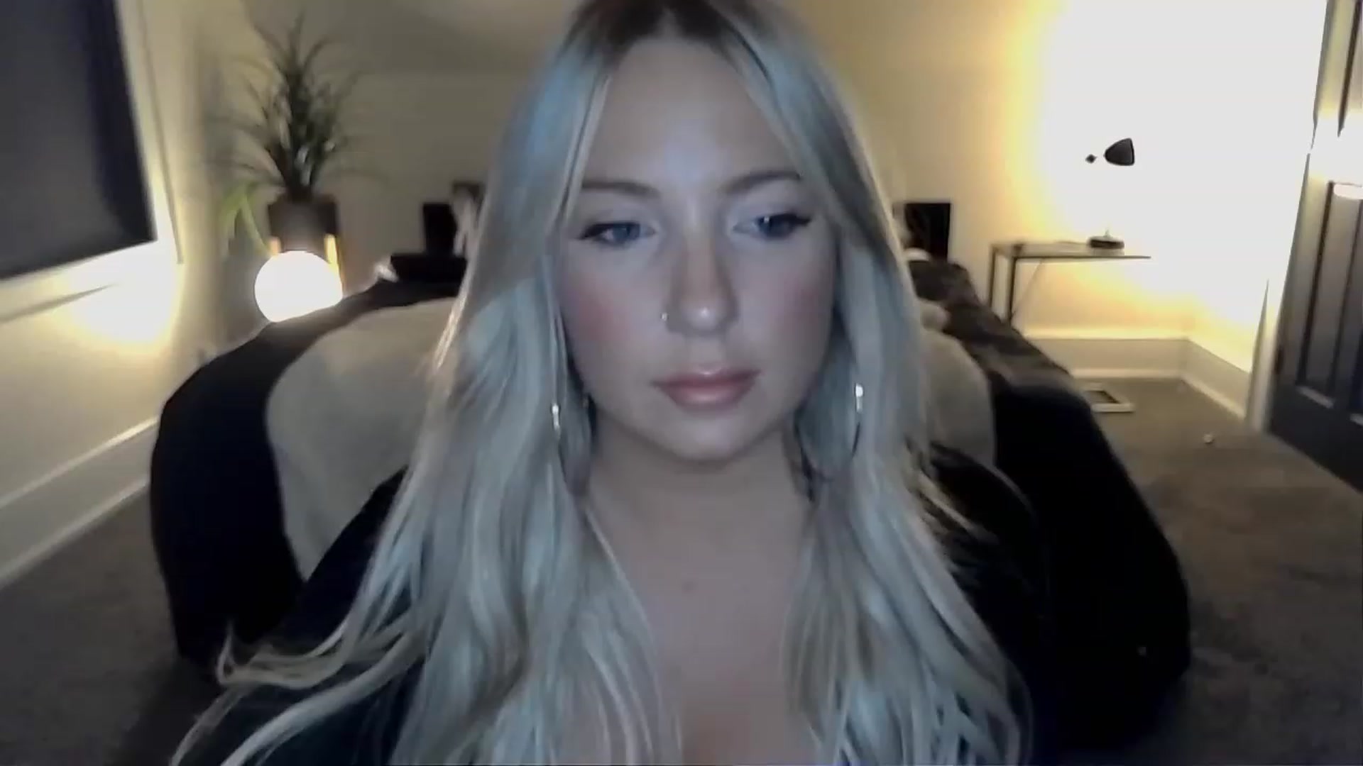 xx_scarlett video thumbnail