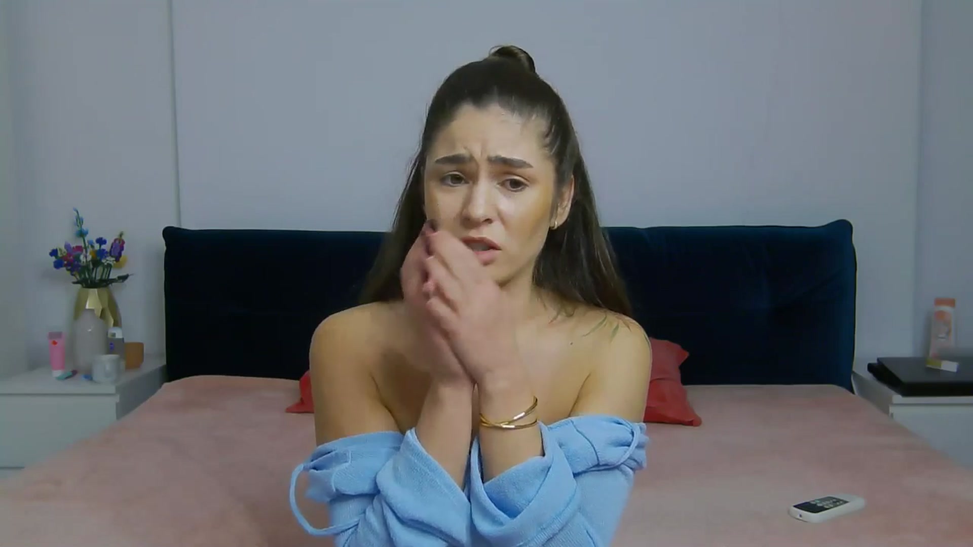 NaiaaBee video thumbnail