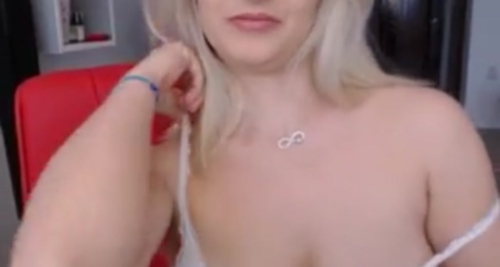 KinkyMonik video thumbnail