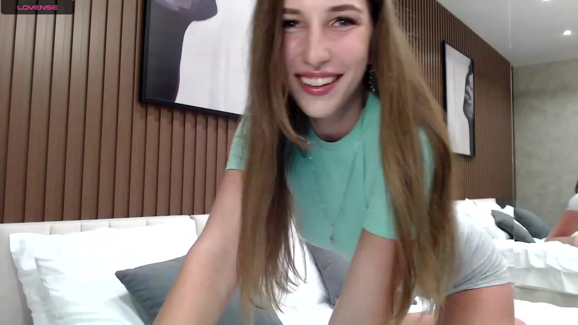 HannaMillos video thumbnail