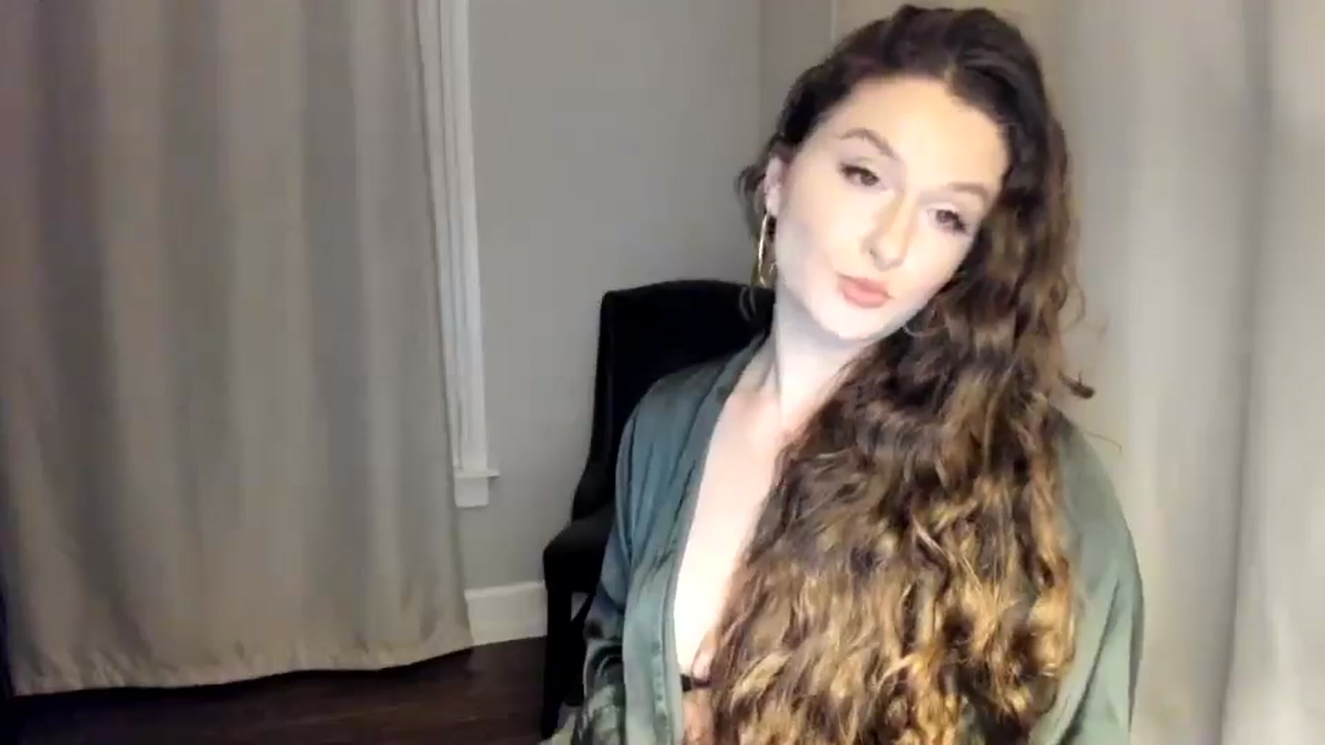 Anyaa video thumbnail